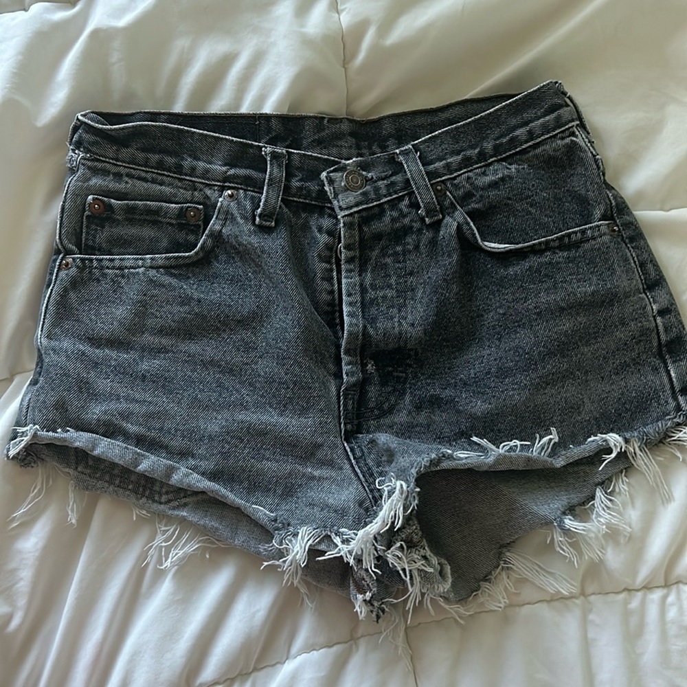 Levi’s black denim shorts!